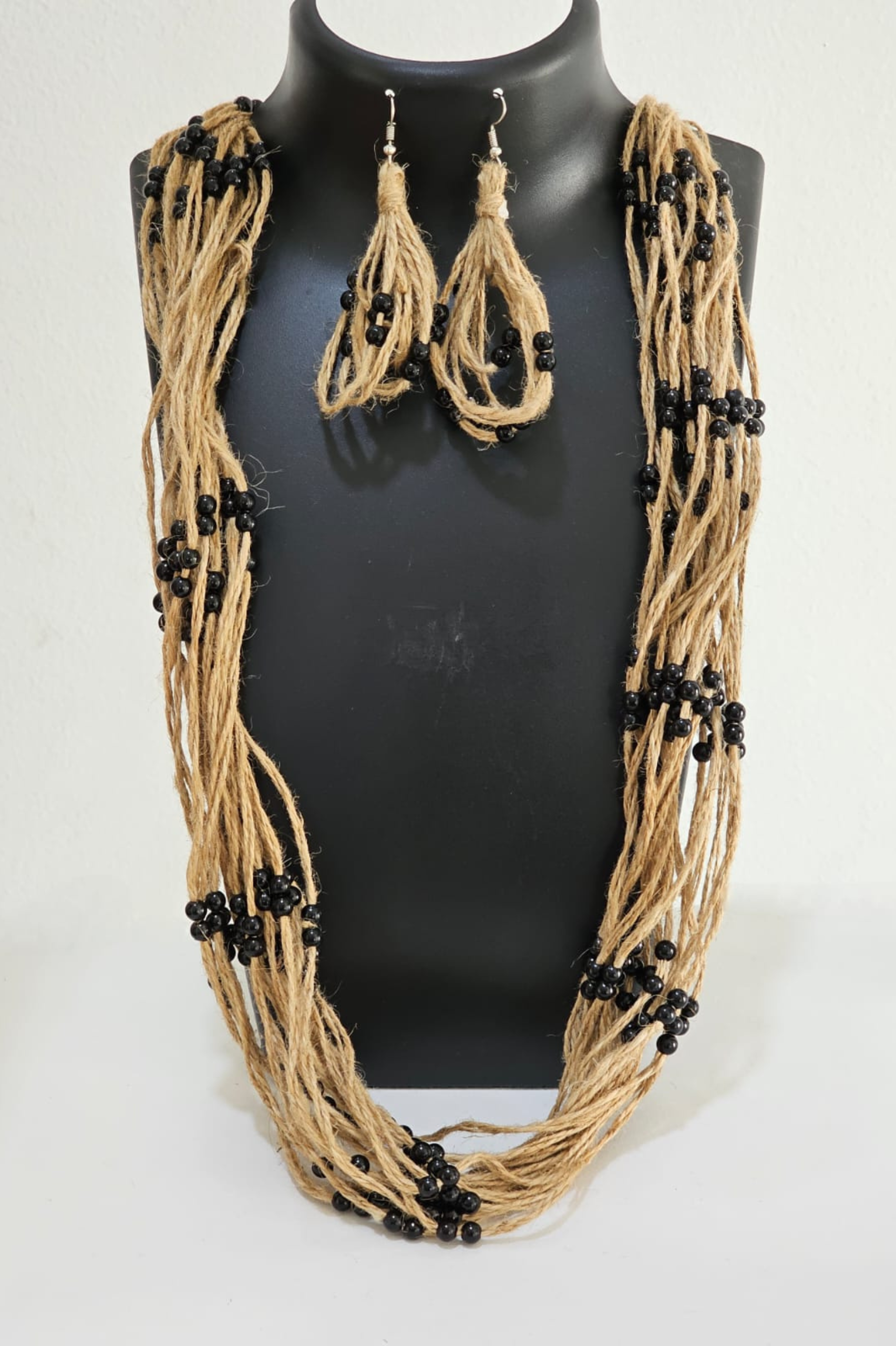 Midnight Cluster Jute Necklace Set